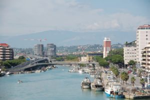 APPALTO: “RESTAURO FORESTA URBANA – ORGANIZZAZIONE DEL SUOLO –REGIMENTAZIONE ACQUE – INSTALLAZIONE ATTREZZATURE PER FRUIBILITÀ PARCO – REALIZZAZIONE GIARDINO SENSORIALE – REALIZZAZIONE PISTA CICLABILE – REALIZZAZIONE DEL PARCO NORD”